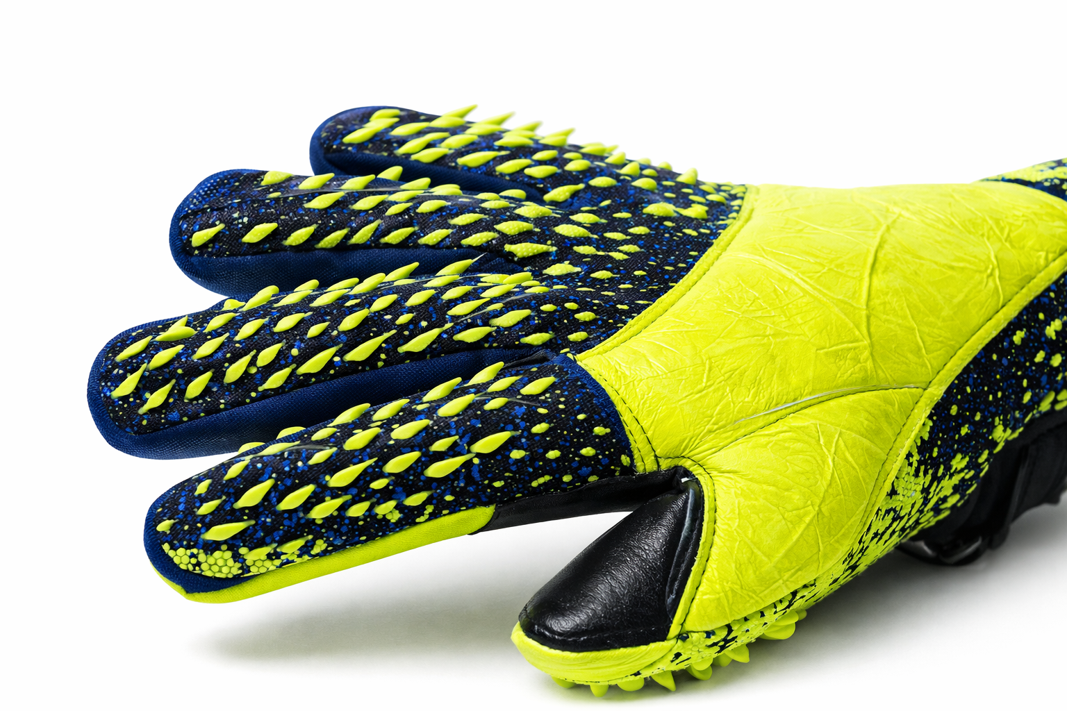 Gants de Gardien Professionnels – Ultra Grip- حماية قصوى وثبات عالي